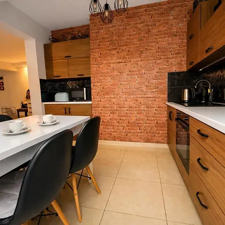 Imperial 501-294-838 ילנייה גורה