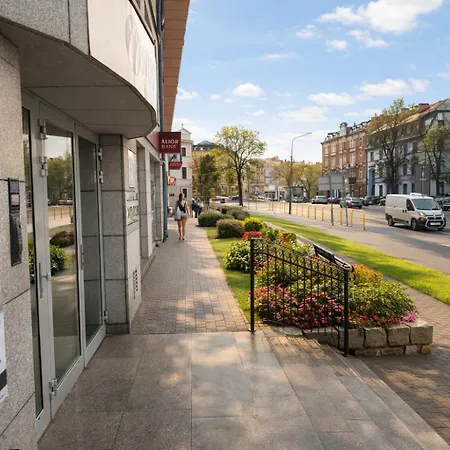 アパート Imperial 501-294-838 イェレニャ・グーラ