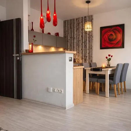 Imperial 501-294-838 דירה *