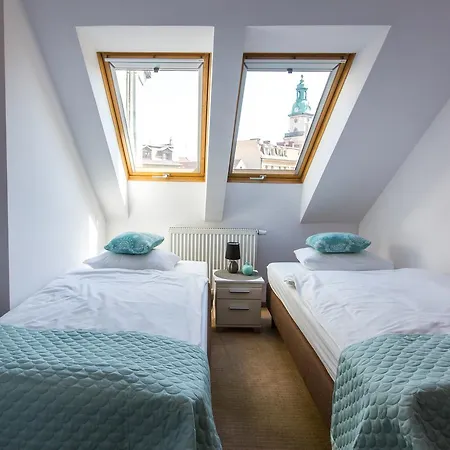 Imperial 501-294-838 아파트 옐레니아구라